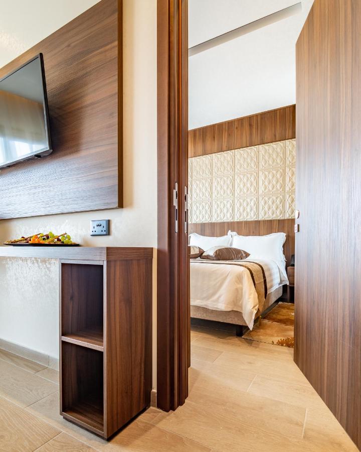 Leonardo Boutique Hotel Lárnaka Eksteriør bilde