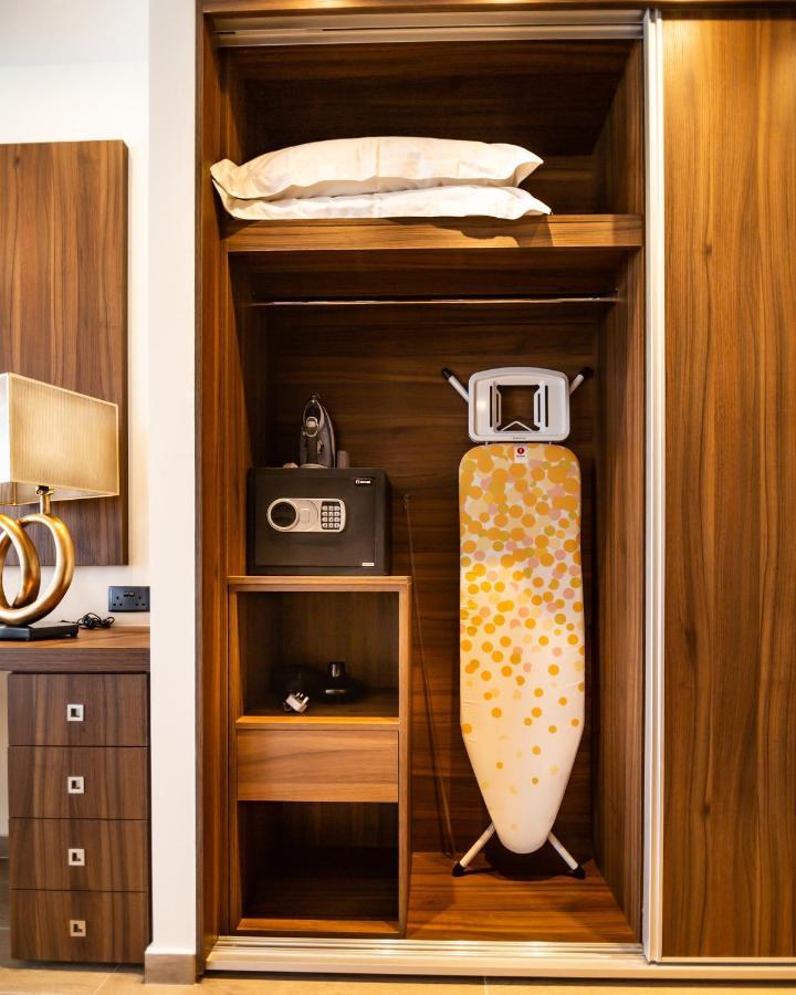 Leonardo Boutique Hotel Lárnaka Eksteriør bilde